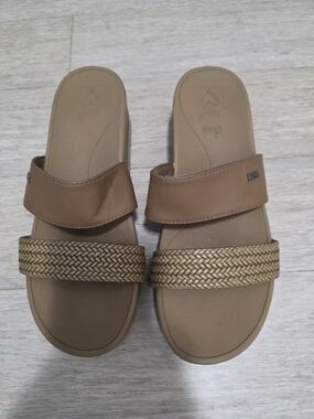Reef Women’s Brown Slide Sandals with Woven Front Strap